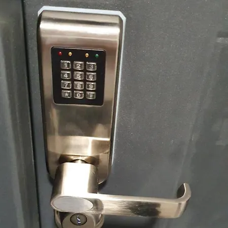 Nowy Apartament 58 Z Klimatyzacja Apartman *