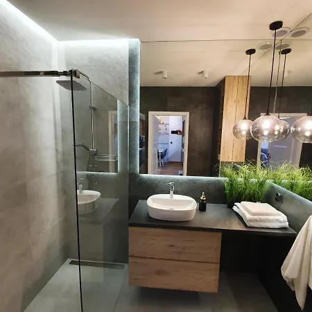 Nowy Apartament 58 Z Klimatyzacja Apartment *